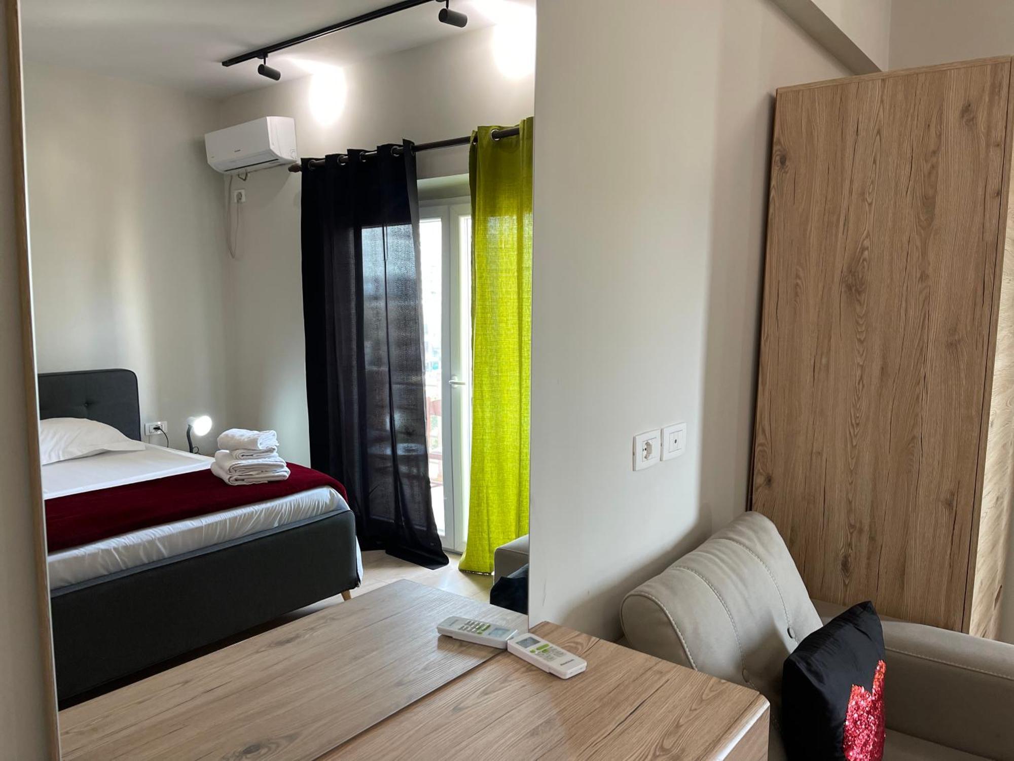 Downtown View Modern Apartment Тирана Экстерьер фото